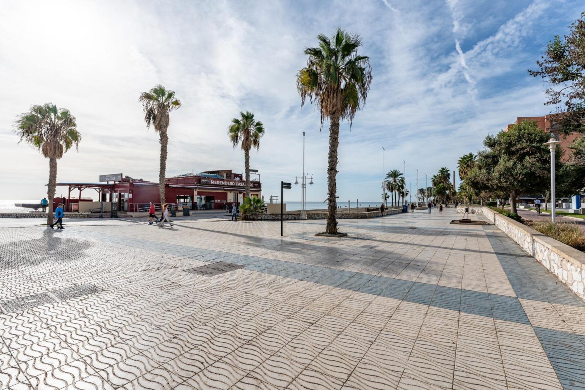 Malagasuite Bermeja City מראה חיצוני תמונה