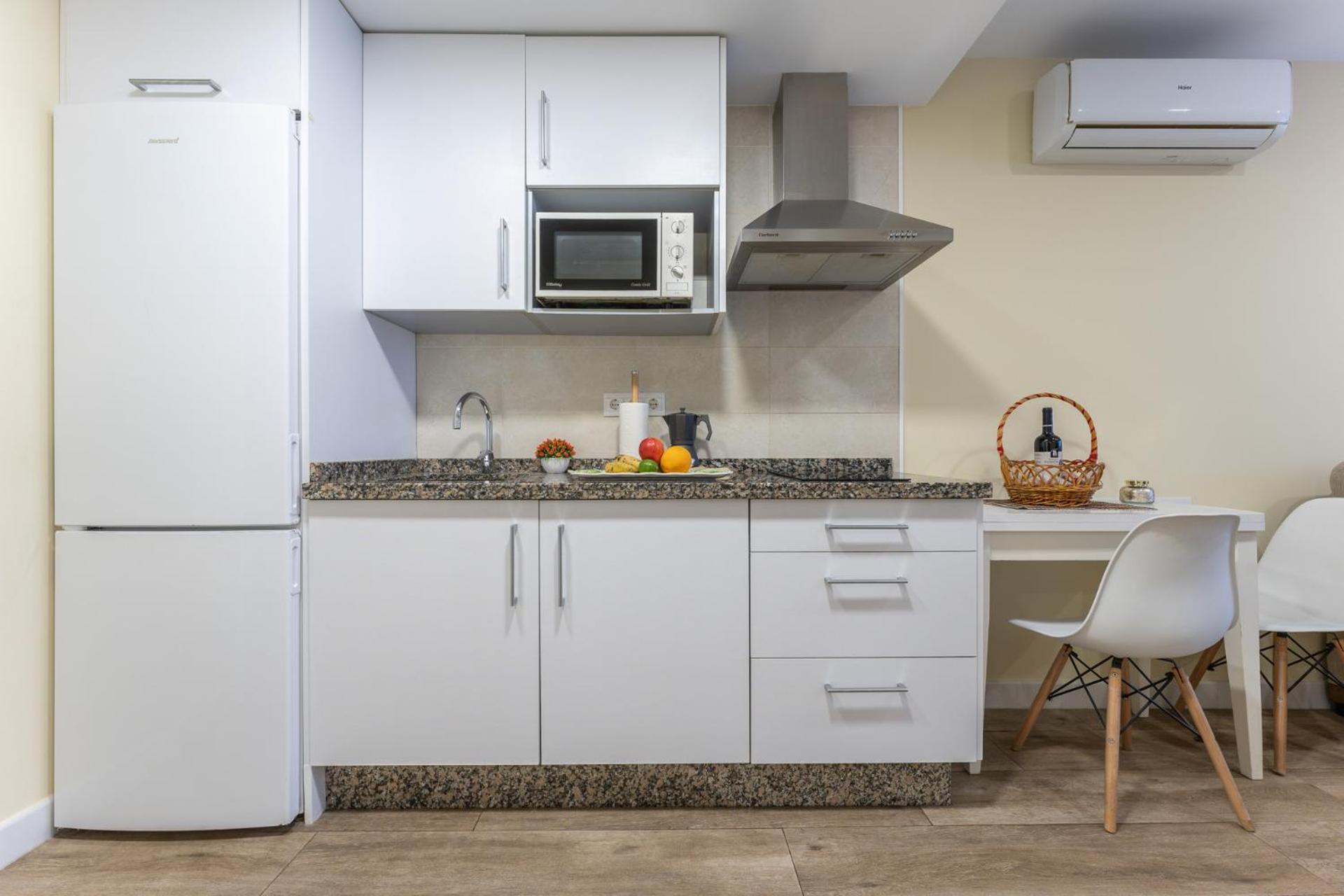 Malagasuite Bermeja City מראה חיצוני תמונה
