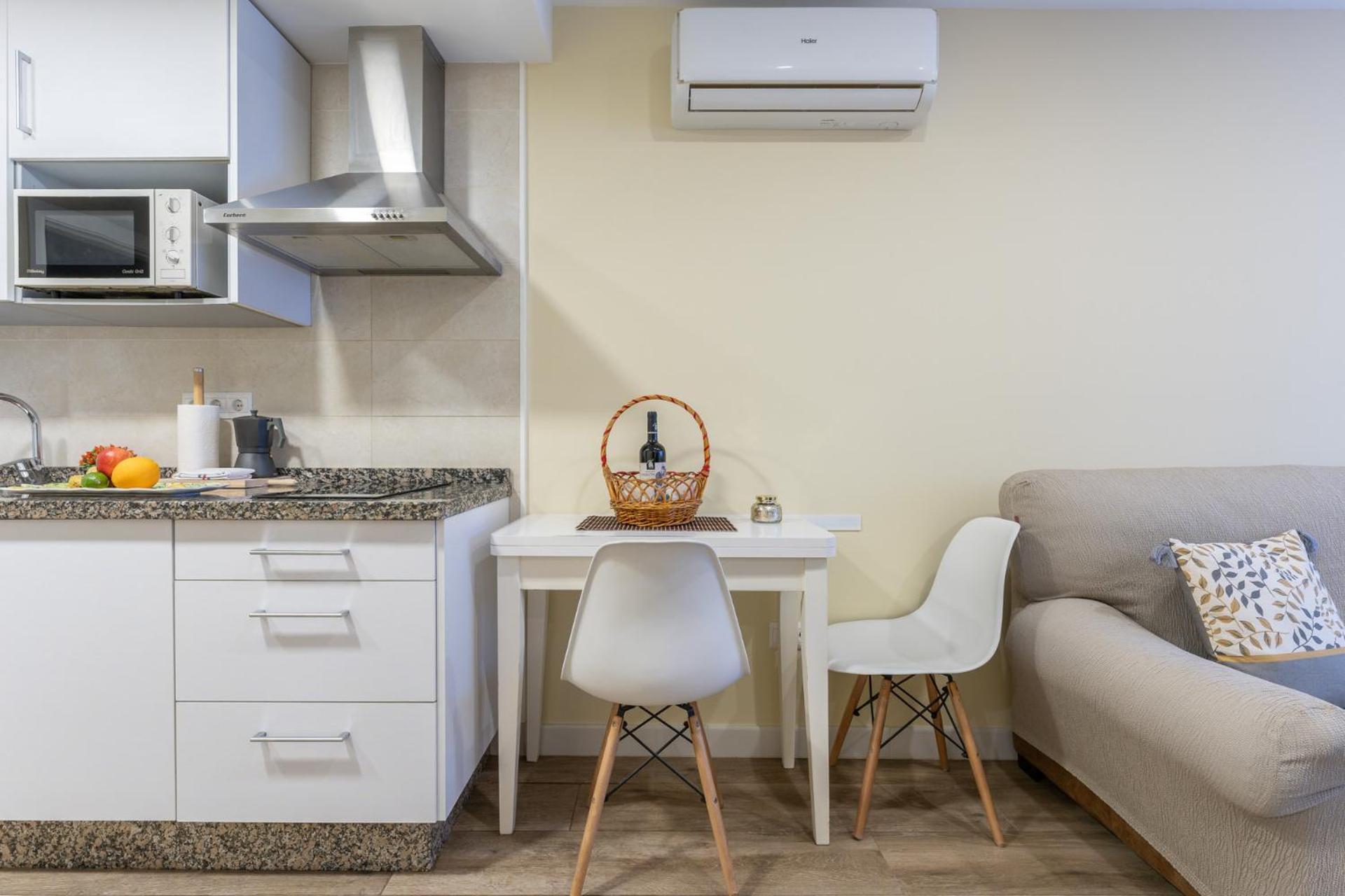 Malagasuite Bermeja City מראה חיצוני תמונה